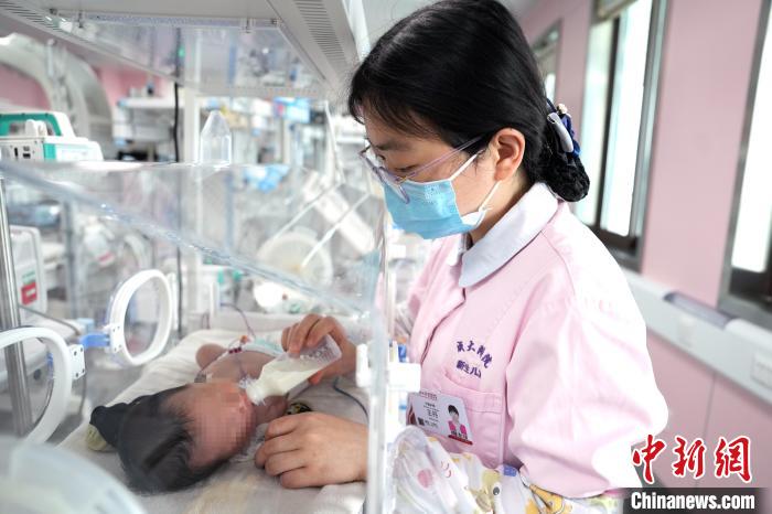 賭波：國際護士節：致敬生命的守“護”者